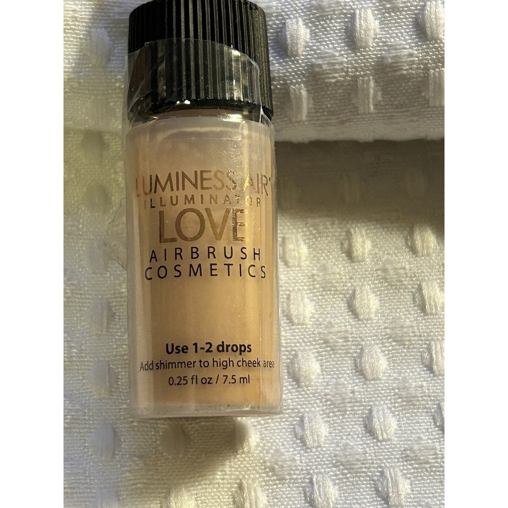 Luminess Air LOVE Illuminating Airbrush Makeup .25oz-NEW - Semi Sealed